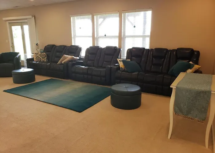 Apartment The Valley View 2 Bedroom With Kit And Private Entry Bolingbrook